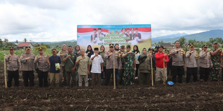 DUKUNG PROGRAM ASTA CITA PRESIDEN REPUBLIK INDONESIA, POLRES KEPAHIANG LAKSANAKAN LAUNCING GUGUS TUGAS POLRI DALAM MENDUKUNG KETAHANAN PANGAN