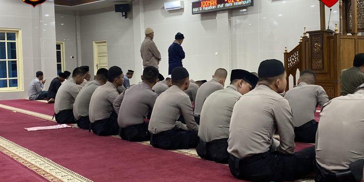 DITSAMAPTA Polda Bengkulu Gelar Sholat Subuh Keliling di Bulan Suci Ramadhan