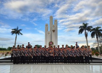 Kapolda Bengkulu Pimpin Upacara Ziarah Rombongan dalam Rangka Hari Bhayangkara ke-79