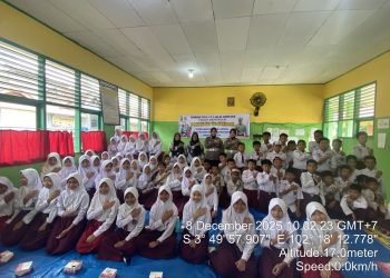 Ditlantas Polda Bengkulu Gelar Police Go To School, Berikan Edukasi Keselamatan Lalu Lintas kepada Siswa SDN 99 Kota Bengkulu