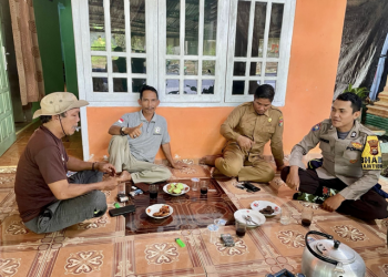 Cooling sistem Wujudkan Pemilu Damai, Bhabinkamtibmas Polsek Ipuh Imbau Warga Jaga Kerukunan