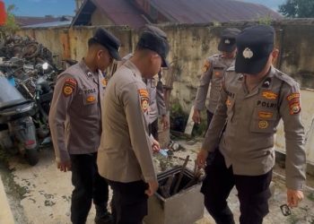Jaga Kebersihan dan Kerapian, Personel Polresta Bengkulu Laksanakan Kurve Lingkungan