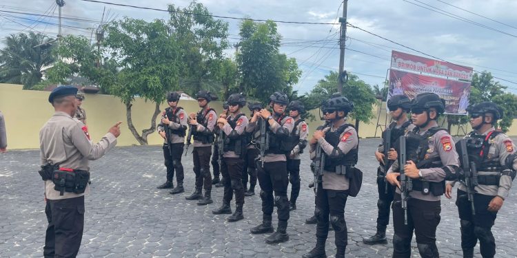 Personel Detasemen Gegana Satbrimob Polda Bengkulu laksanakan latihan markmanship