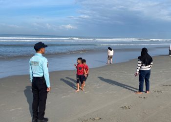 Liburan Aman dan Nyaman, Ditpamobvit Polda Bengkulu Intensifkan Patroli di Objek Wisata