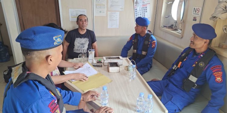 Jaga Keselamatan Pelayaran, Ditpolairud Polda Bengkulu Patroli Perairan di Muara Dua