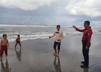 Patroli Dialogis Ditpamobvit Subdit Wisata Polda Bengkulu: Meningkatkan Keselamatan dan Rasa Aman di Kawasan Wisata Pantai Panjang dan Pasir Putih