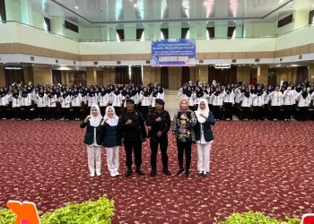 Personel Satbrimob Polda Bengkulu Menjadi Narasumber dalam Latihan Dasar Kepemimpinan Mahasiswa (LDKM) Jurusan Kebidanan Poltekkes Kemenkes Bengkulu