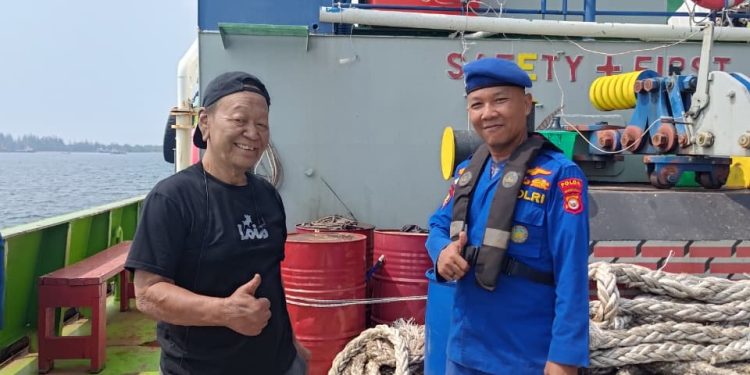 “Ditpolairud Polda Bengkulu Intensifkan Patroli Perairan, Himbau Kapal yang Sandar di Teluk Sepang”