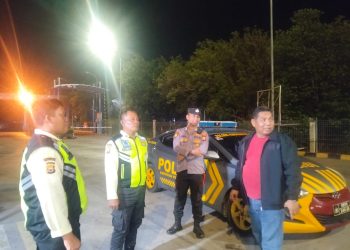 Ciptakan Situasi Aman dan Kondusif Polisi Bubarkan Remaja Nongkrong, Imbangan Antisipasi 3C dan Balap Liar Saat Patroli KRYD Polsek KSKP Pulau Baai di Kawasan Pulau Baai