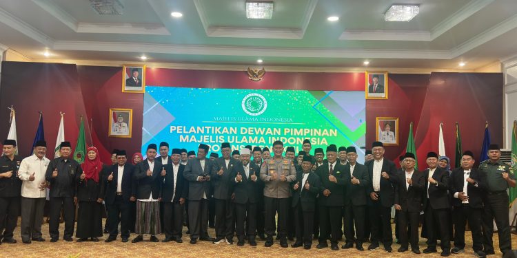 Wakapolda Bengkulu Hadiri Pengukuhan Dewan Pimpinan MUI Provinsi Bengkulu Periode 2025-2030