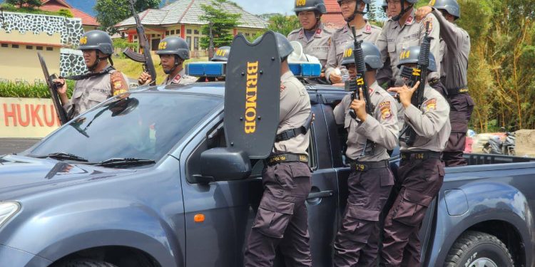 Personel Batalyon A Pelopor Berikan Pembekalan Materi Anti Anarkis kepada Siswa Diktukba SPN Polda Bengkulu