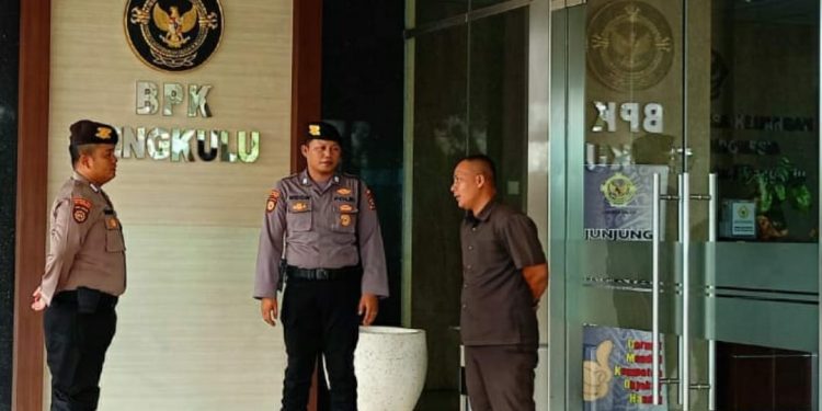 Subdit VIP Ditpamobvit Polda Bengkulu Laksanakan Patroli MMCP di Sejumlah Kantor Pemerintahan
