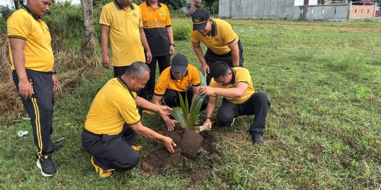 Dukung Quick Wins Kapolri, Polres Mukomuko Gelar Green Policing di Lapangan MTQ Pemda Mukomuko