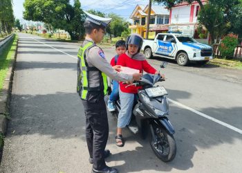 Satlantas Polres Bengkulu Utara Laksanakan Teguran Humanis di Kawasan Tertib Lalu Lintas