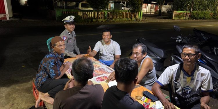 Polres Mukomuko dan Polsek Jajaran Intensifkan Patroli Bersama Masyarakat, Pastikan Kamtibmas Tetap Kondusif