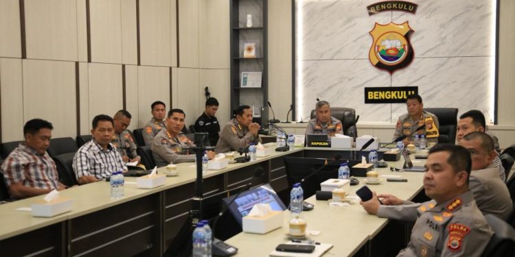Polda Bengkulu Mengikuti Rapat Internal Pembahasan Pembangunan Jembatan yang Dipimpin Kapolri Secara Daring