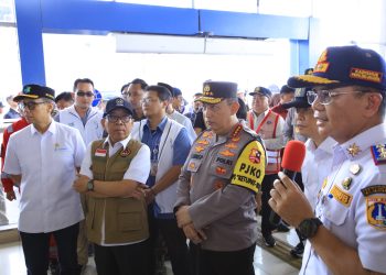 Tinjau Terminal Pulo Gebang, Kapolri Perintahkan Petugas Persiapkan Skema Rekayasa Lalu Lintas