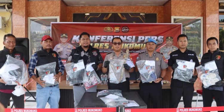 Kurang Dari 1X24 jam, Polres Muko Muko Ringkus TERDUGA Pelaku Kekerasan yang menyebabkan Meninggalnya Pelajar di Pantai