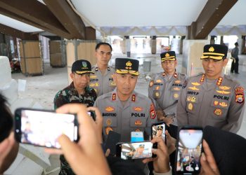 Kapolda Bengkulu Berikan Pelayanan Terbaik bagi Korban Gempa Bumi Di Bengkulu