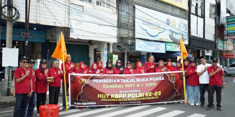 KBPP Polri Bengkulu Laksanakan Bagi Takjil Ramadhan 1447 H dan Buka Bersama dalam Rangka HUT ke 23