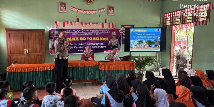 Ditlantas Polda Bengkulu Gelar Police Go To School di SDN 16 Kota Bengkulu