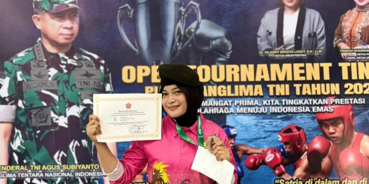 Polwan Ditsamapta Polda Bengkulu Raih Prestasi dan Mengharumkan Bengkulu di Ajang Open Tournament Tinju Piala Panglima TNI Tahun 2025