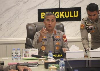 Kapolda Bengkulu Hadiri Anev Sitkamtibmas dan Kesiapan Pengamanan May Day Secara Daring Bersama Kapolri