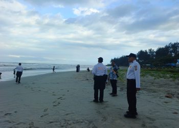 Ciptakan Rasa Aman, Ditpamobvit Polda Bengkulu Patroli Dialogis di Objek Wisata