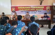 Temui Siswa SMK,Kabag Sumda Sosialisasikan Penerimaan Anggota Polri Tahun 2018
